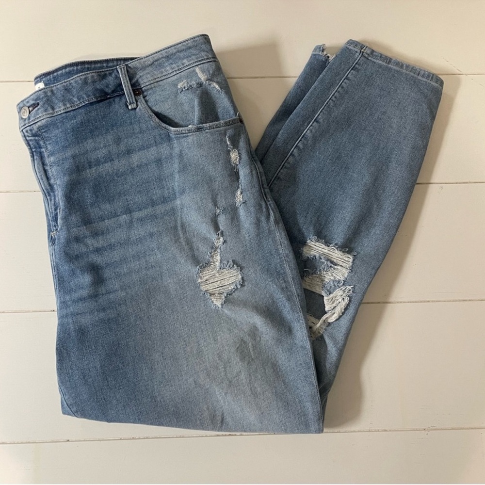 Abercrombie and Fitch The Super Skinny Ankle Jeans